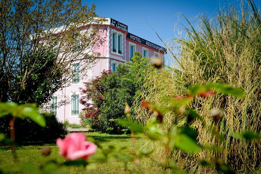 Le Castel De Larralde Hotel Assat Exterior foto
